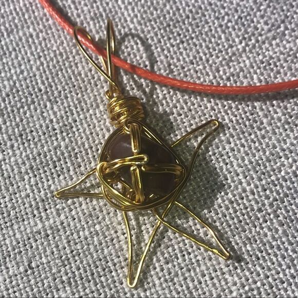 💥 CHALCEDONY WIREWRAPPED STAR PENDANT NECKLACE 💥 - Picture 2 of 3